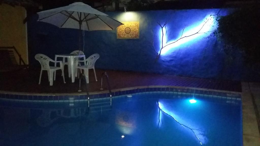 Casa Da Arvore Apartamentos Pousada Порту-Сегуру Екстер'єр фото